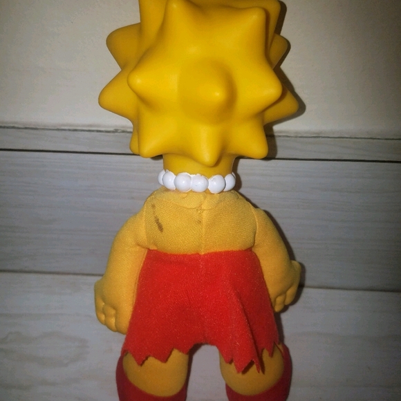 Vintage 1990 "Lisa Simpson" Plush Doll - Picture 2 of 6